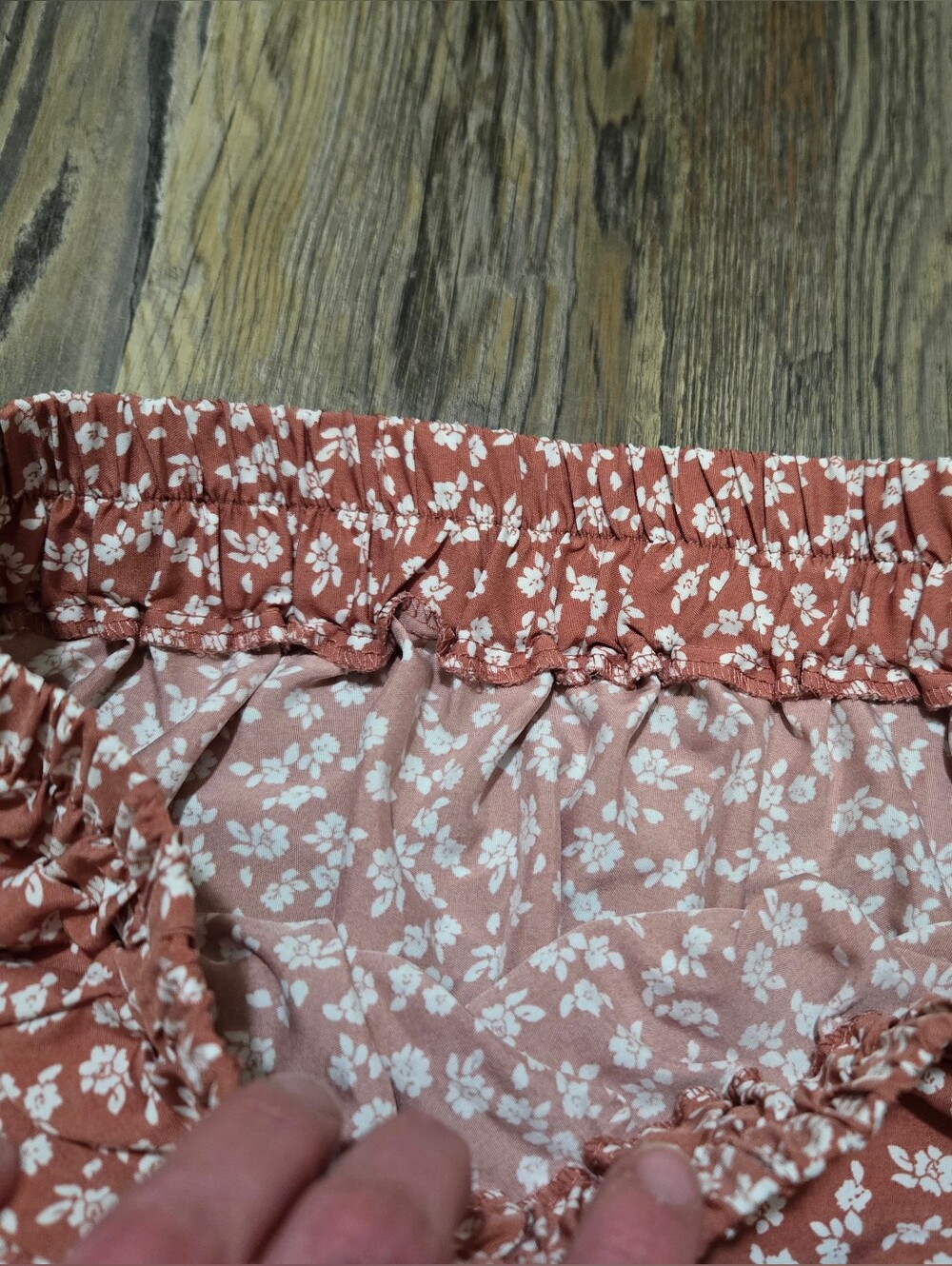 SHEIN Pink Floral Mini Skirt with White Ditsy Print - Picture 5 of 10